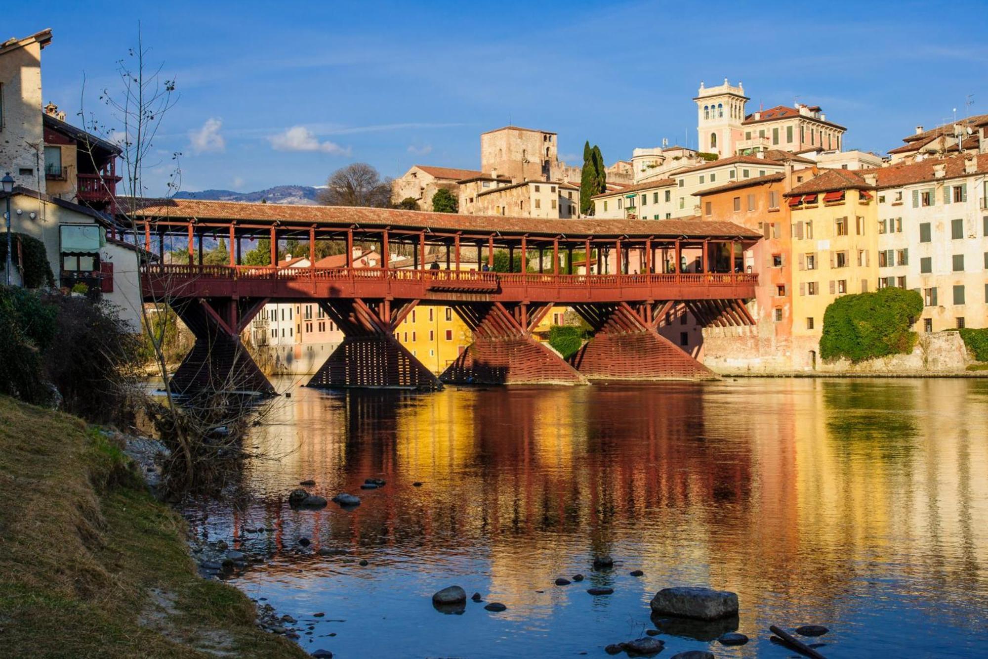 Ponte Vecchio, Elegante Appartamento A Due Passi Dal Centro Bassano del Grappa Exteriör bild